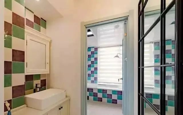 洗手台还装在卫生间里面？早过时了，现在家家户户都这样装！