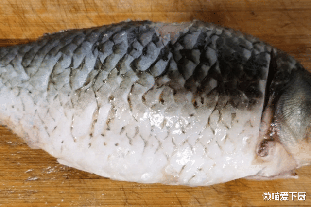 秋天“燥热”重,建议:少吃2物,多吃3菜1汤,降燥解热又营养