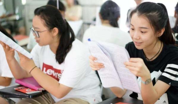 大学生|“三无”家庭的父母，大多劝子女从事三类工作，子女感觉有点扎心