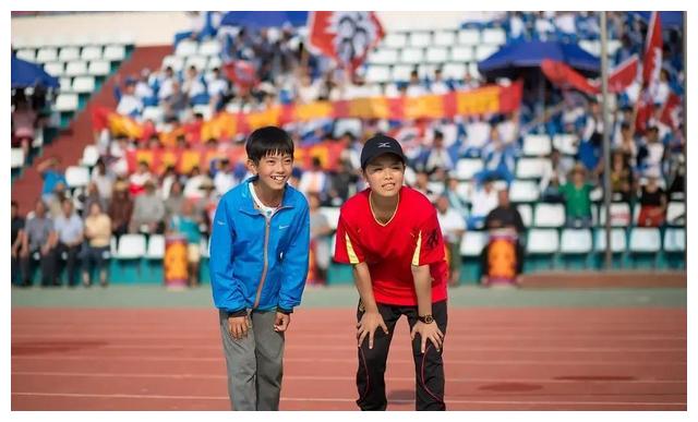 王莎莎|《底线》主演王莎莎:花了10年磨炼演技,却弥补不了外形上的劣势