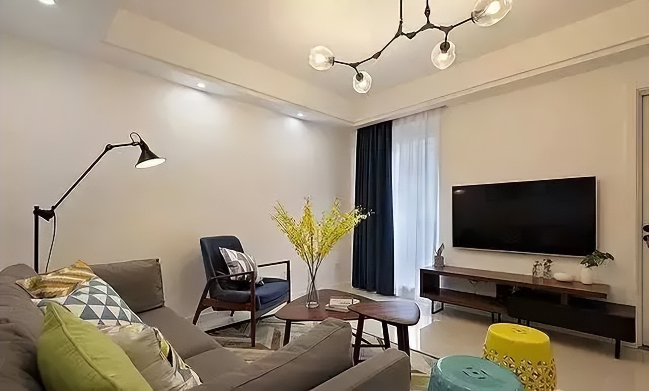 嫂子一直抱怨新家装修花了10万太贵了,我凭良心说,挺值的