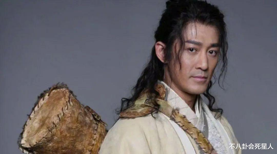 霍建华|7位中年男星尴尬现状，发福脸肿，在家当奶爸，47岁还演偶像剧