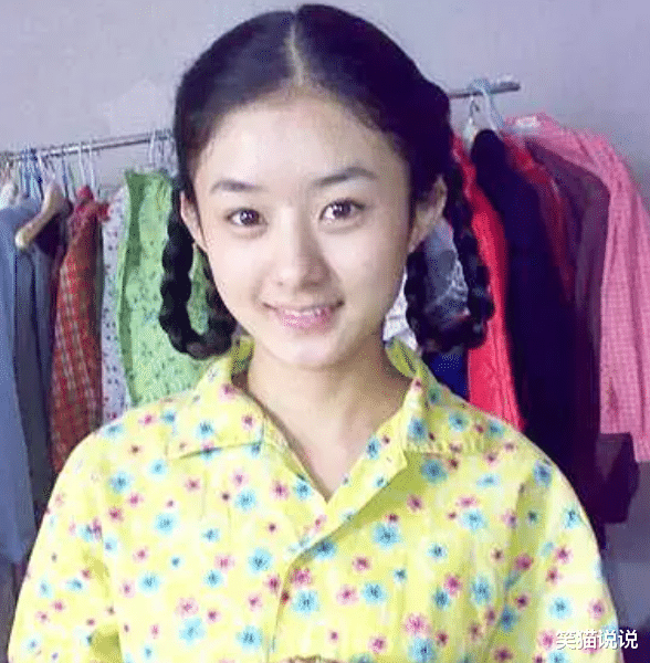 赵丽颖|造型师晒与赵丽颖合照,颖宝头发浓密又现窄额发际线,状态很好似洋娃娃!