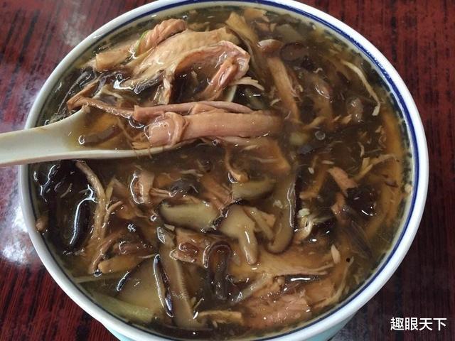 无毒的菜花蛇如何成为百蛇之王?毒蛇为何惧怕菜花蛇?