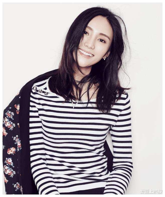 李亚鹏|李亚鹏陪小19岁的女友产检，全程陪同超细心，完全看不出年龄差