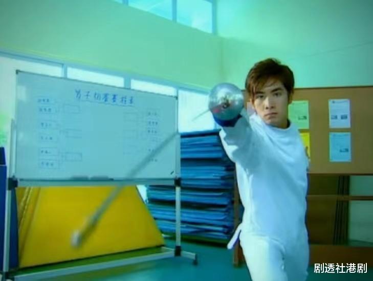 TVB|内地高人气!TVB上位小生凭帅气长相吸粉,网上开直播观看人数上万