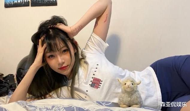 老明星|网红痞幼体验女孩子的周末,当众换衣服引热议,网友:又打擦边球