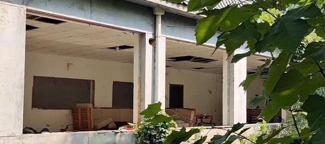 于谦|于谦的马场正式被拆除,马去人空一片大凄凉,60亩马场获赔4亿?