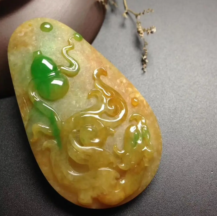 翡翠|翡翠的颜色有哪些?你知道吗?