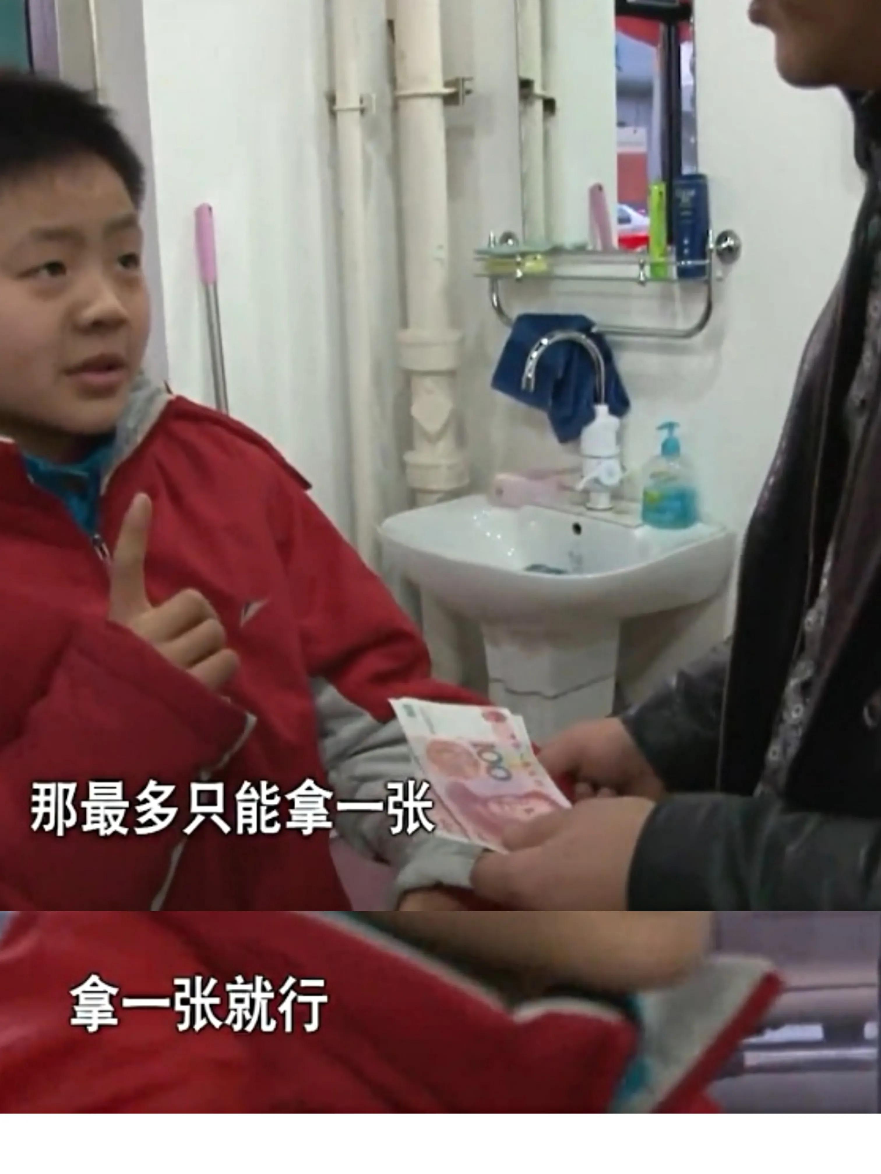 杨幂|9年过去了，那个被杨幂认作弟弟的陈玉林，走出大山了吗？