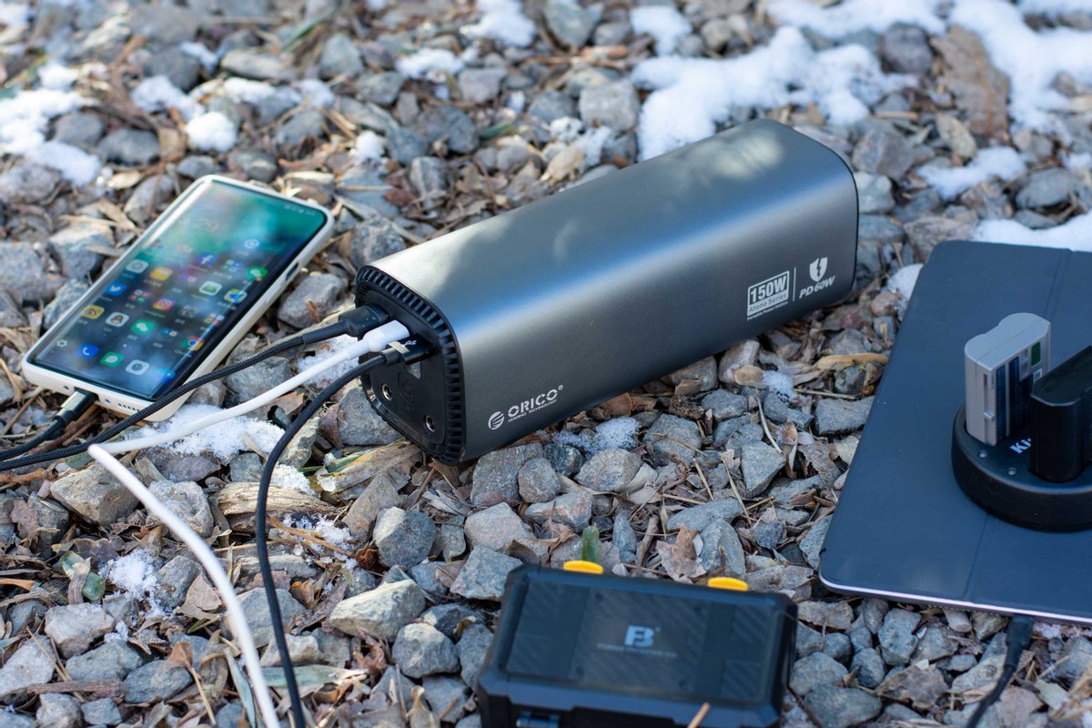 电池|野营户外“续命”神器！奥睿科AT150便携式储能电源