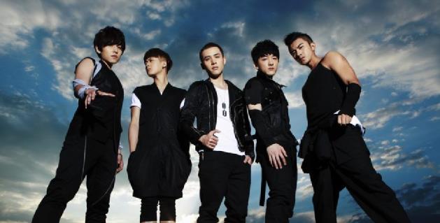 檀健次|新剧登顶榜前，粉丝直呼惊艳，檀健次这是终于要火了吗？