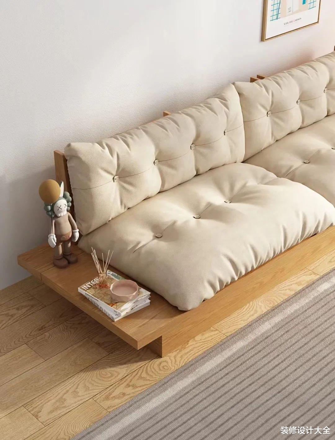 年轻人的客厅“机关算尽”:做个地台连沙发都省了?