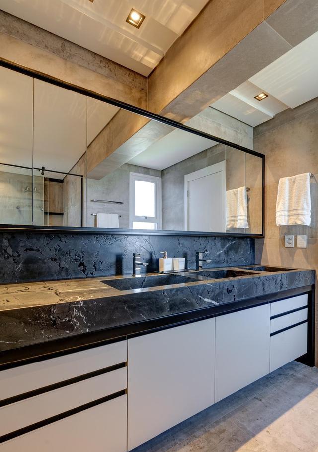 果然顶复式比一楼带院子舒适！160客厅半挑空，阳台风光无限好