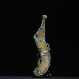 拉曼光谱|回流 青铜镶嵌和田玉 兽纹 带勾