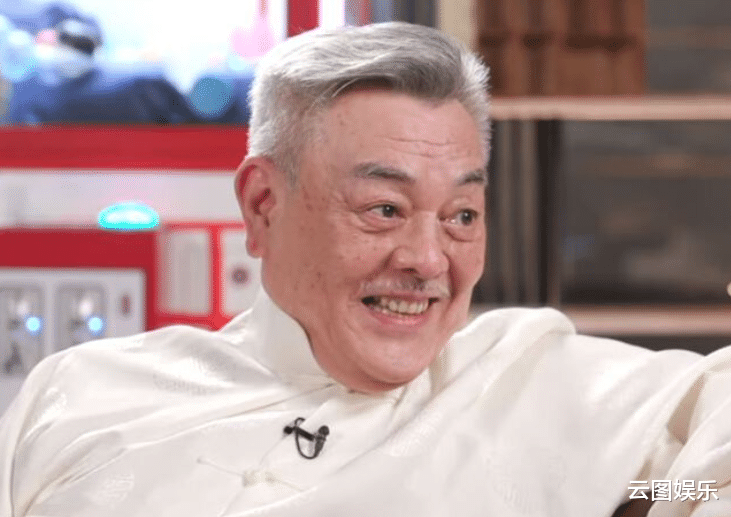知名港星宣布死后捐遗体!身患癌症在化疗,相恋40年女友不离不弃