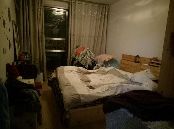 外出务工,刚装好的新房借给大姑子住,没想到整得跟狗窝一样!