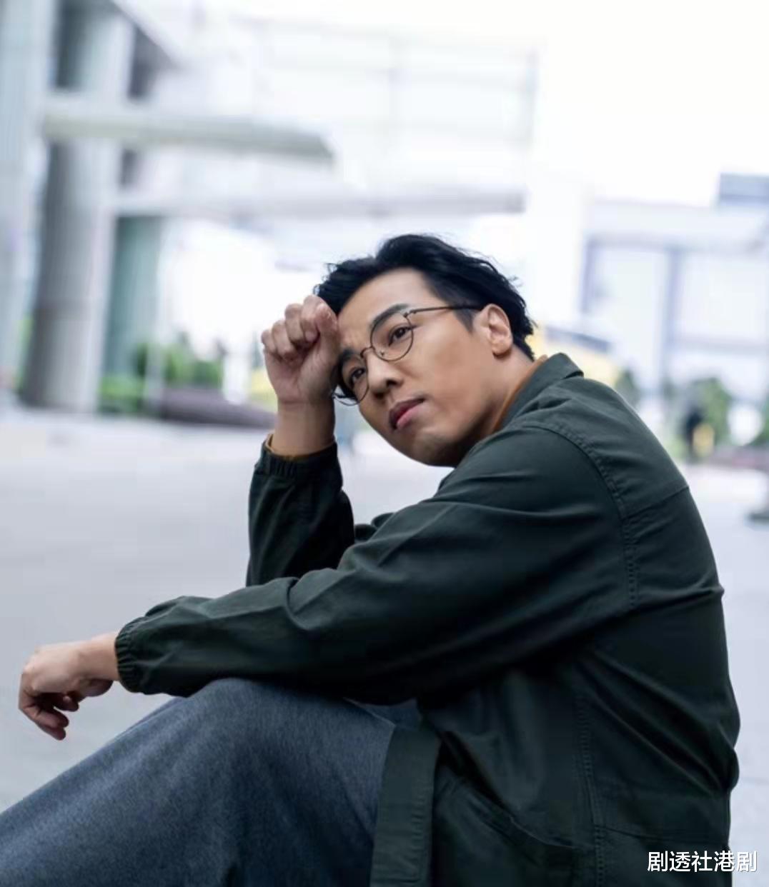 TVB|来之不易!TVB男星等足二十年终成正剧配角,生活贴地常坐公交出门