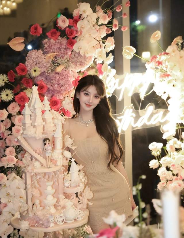 Angelababy|黄晓明疑为新女友庆生，前妻baby却沦为资本弃子，直呼买不起房