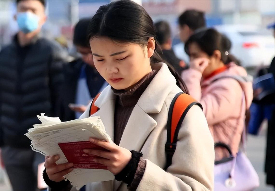 深圳市|大专生也有机会成为公务员？又一岗位面向全国招聘，门槛低待遇好