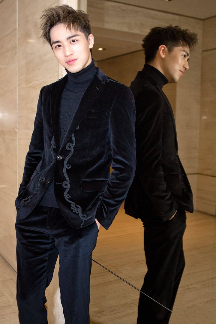 cp粉|许魏洲官宣结婚CP粉舆论失控:新娘被网暴,隐瞒4年恋情吃CP红利?