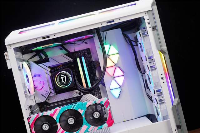 海盗船|12代酷睿装机分享,看美商海盗船iCUE 5000T 怎么“一网打尽”