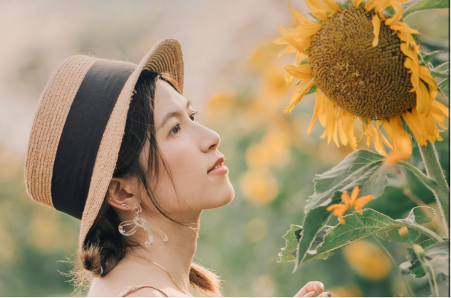 向日葵氛围感,35和85mm人像拍摄思路