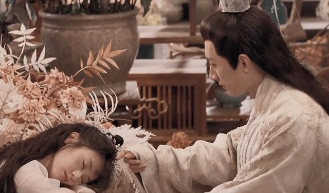 袁冰妍|落花时节又逢君：官方突然营业，袁冰妍是小可爱，新造型太美了吧