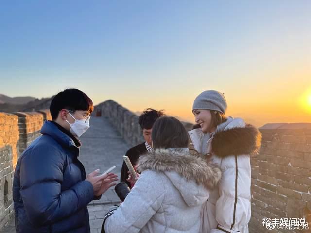 陈贝儿|陈贝儿身价暴涨！四个月已收入七位数，还曾遭遇狂热粉丝示爱