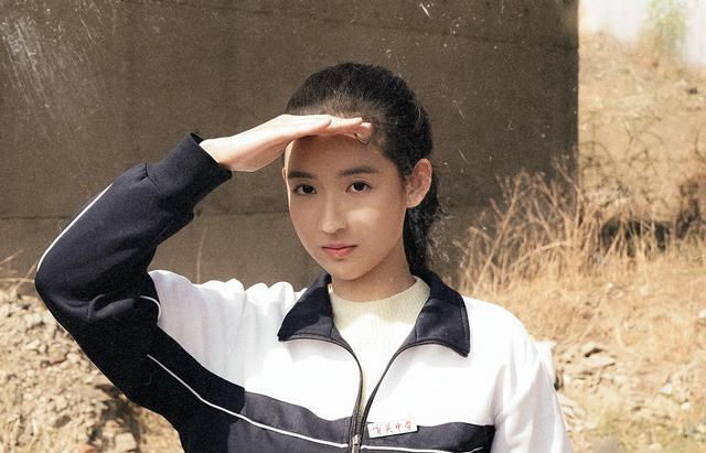 胆小鬼|《胆小鬼》没有悬念，叙事、场景和画面混乱，国产悬疑剧前途堪忧