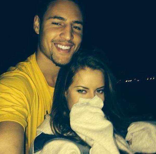 克里斯汀|不愧是神！汤普森的4任女友，各个身材火辣，但他还是选了那条狗