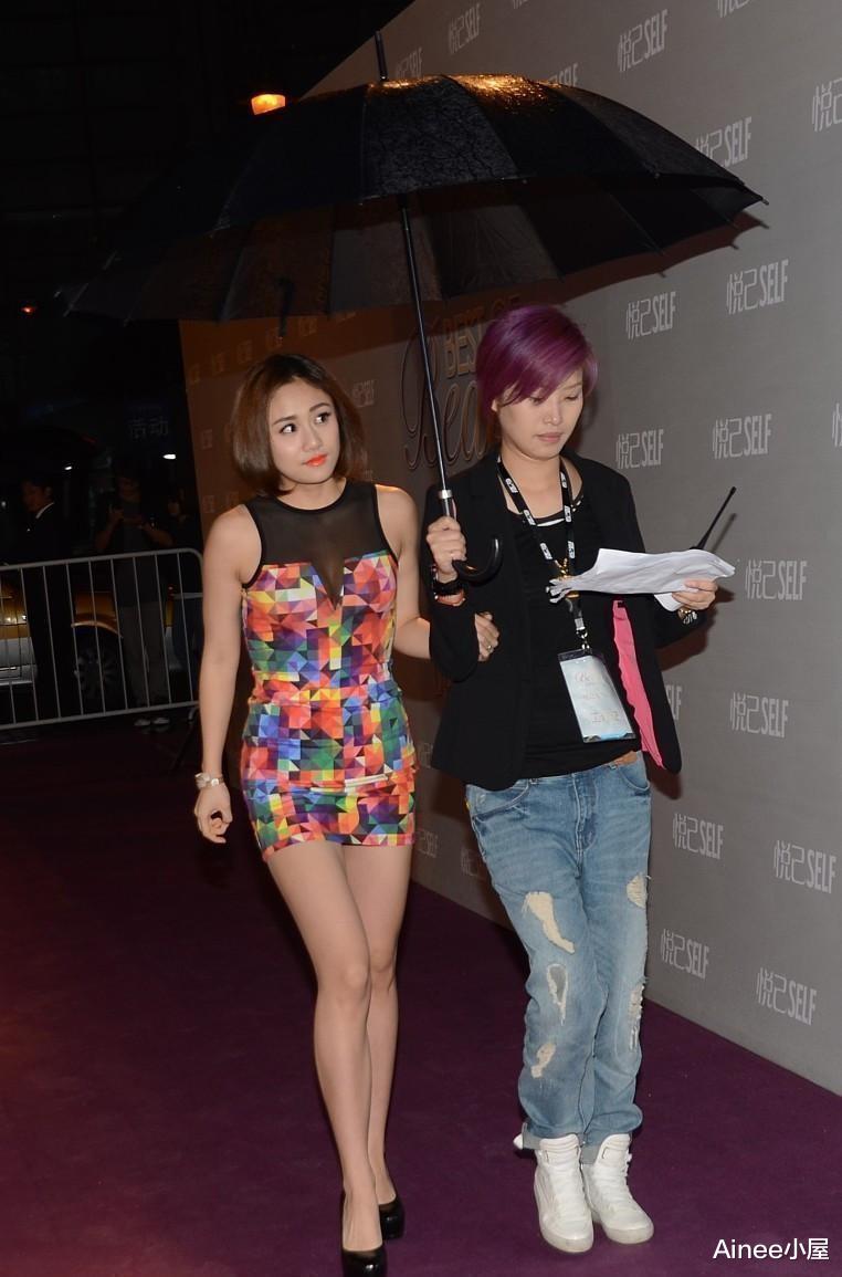 刘芸|刘芸原来是微胖身材,穿裹身裙看着有点肉肉的,但气质可一点不差