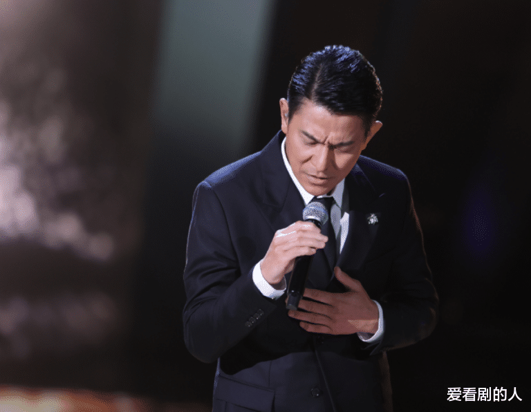 刘德华|中国好声音:刘德华金曲连唱过瘾,梁玉莹获得总冠军,李克勤牛!