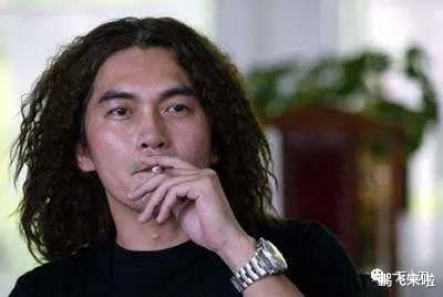 迪克牛仔|“熟男歌手”的不羁往事