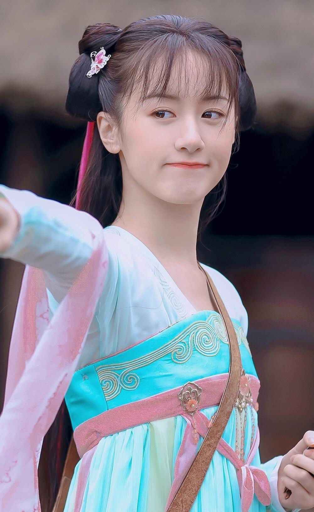 袁冰妍|这是袁冰妍?这也太美了,比《琉璃》的造型还好看,优雅又妩媚