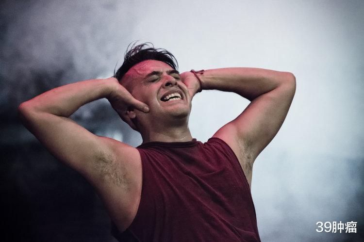 痛风|我国超千万人患上痛风,是豆制品惹的祸?5种食物才是嘌呤大户