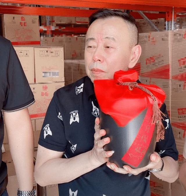父母爱情|64岁潘长江否认骗人卖假酒