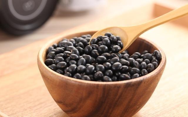 黑豆|黑豆和“它”是最佳搭配，若能坚持吃，或许肾补满，血管也干净了