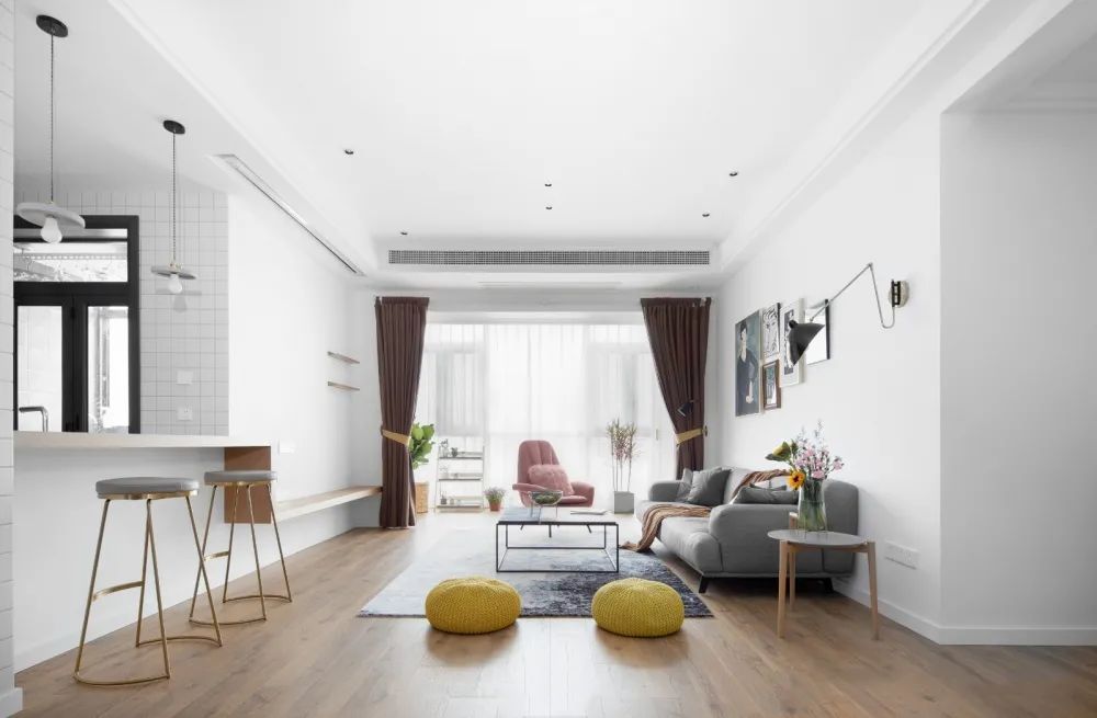 120平北欧极简三居室,客餐厅阳台一体式,空间超宽敞!
