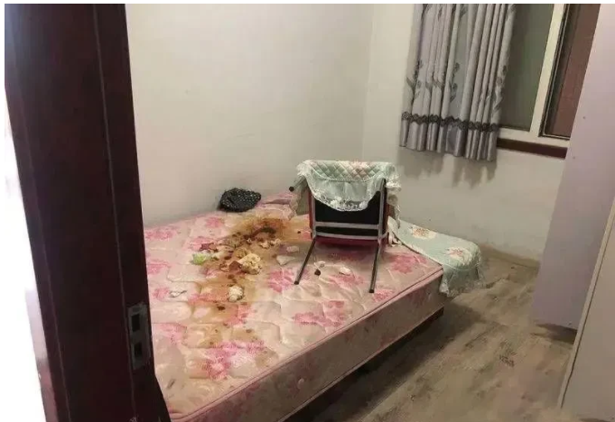 陕西西安,一男子因女房东拒绝退还1000元押金,临走前往地面灌水