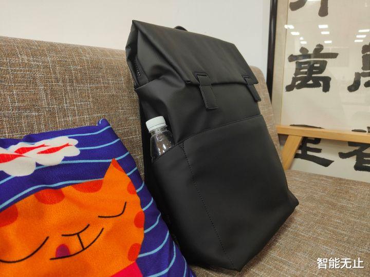 通勤必备神器，地平线8号无界双肩包带来舒心、便携的体验