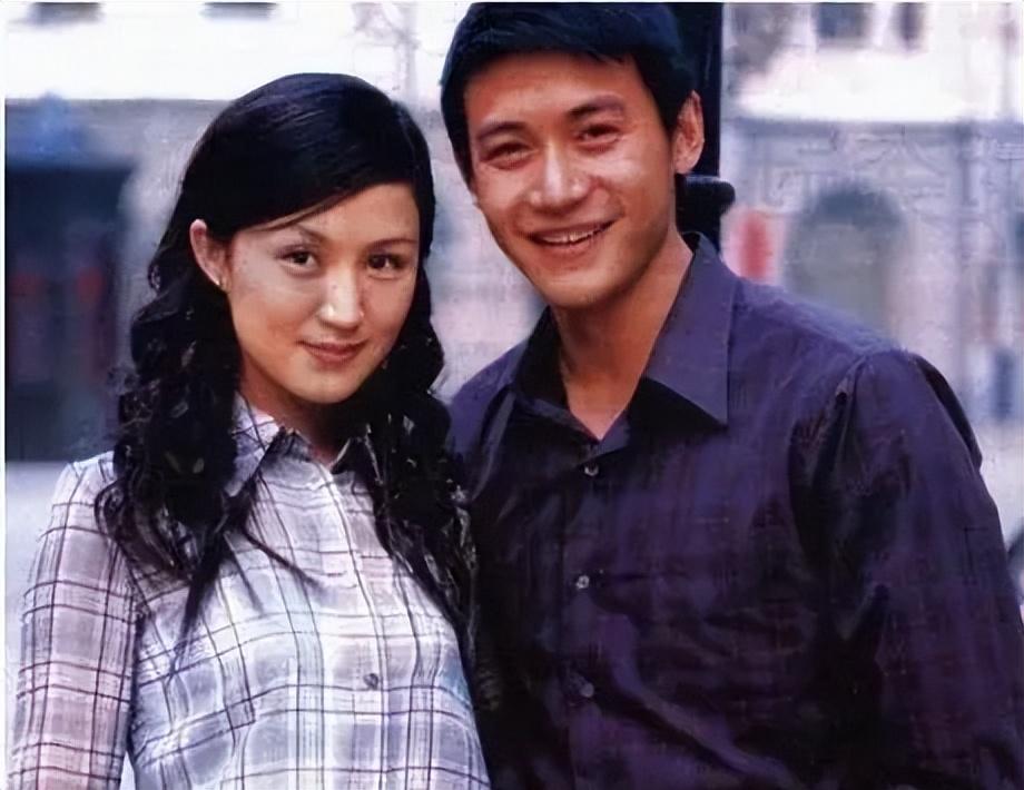 陆毅|?陆毅13岁女儿近照惊艳！五官精致瘦成巴掌脸，高颜值被赞似陈都灵