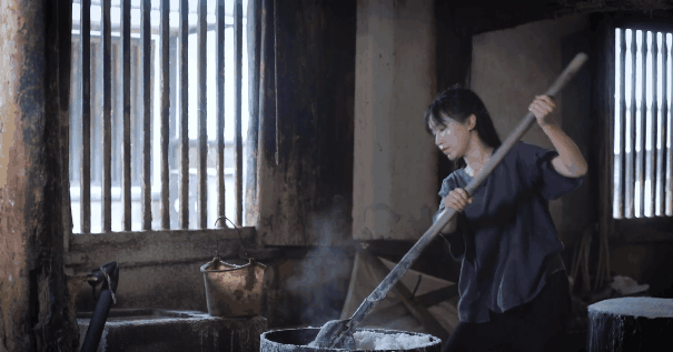 李子柒|消失近一年的天后——李子柒终于复出，背后隐藏的真相，让人难以咬牙切齿。