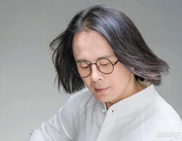 唐磊|歌手唐磊晒双十一购物清单，只买了治高胆固醇药物，身体状况堪忧