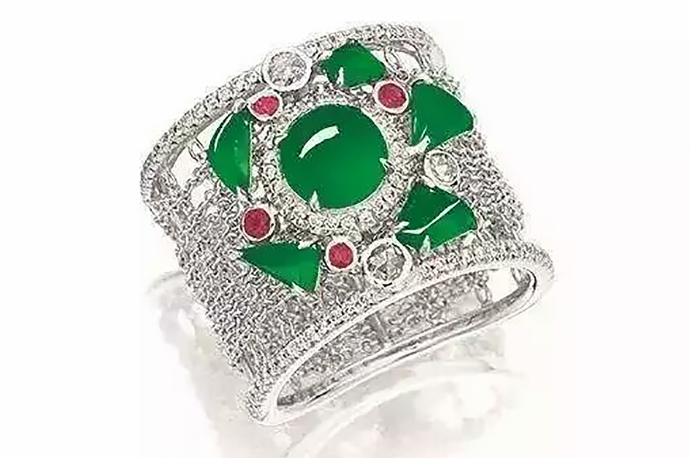 粮票|翡翠有知名度，但很多人不了解其内部的品质，你是懂翡翠的人吗？