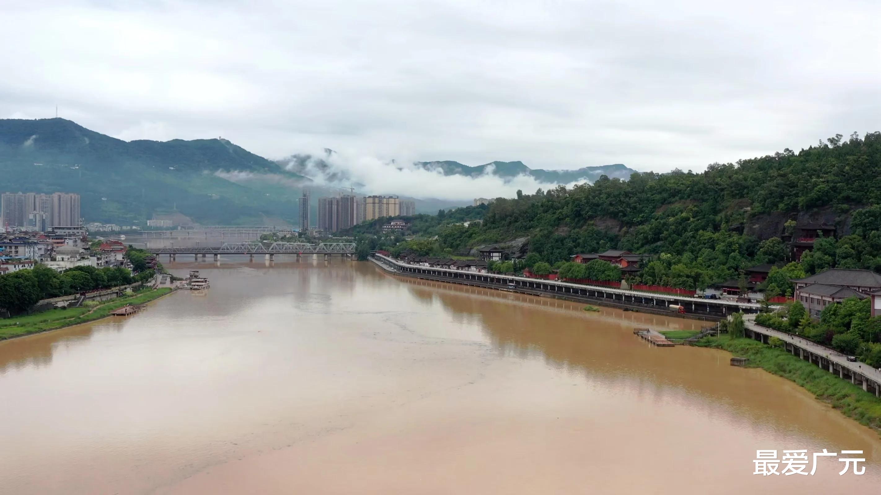 广元|6月22日，雨后航拍嘉陵江，一起来看看！