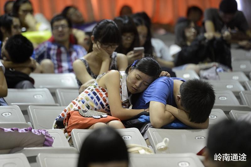 大学|研究生还值得读吗？研究生和本科生区别有多大？这是飞跃的机会！