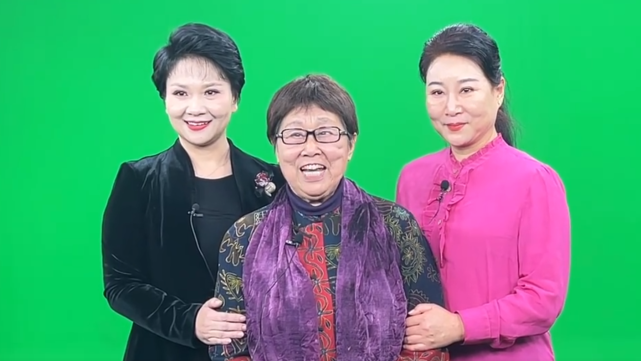 豫剧|豫剧表演艺术家张梅贞去世，享年80岁，上月还公开露面送别马金凤老师