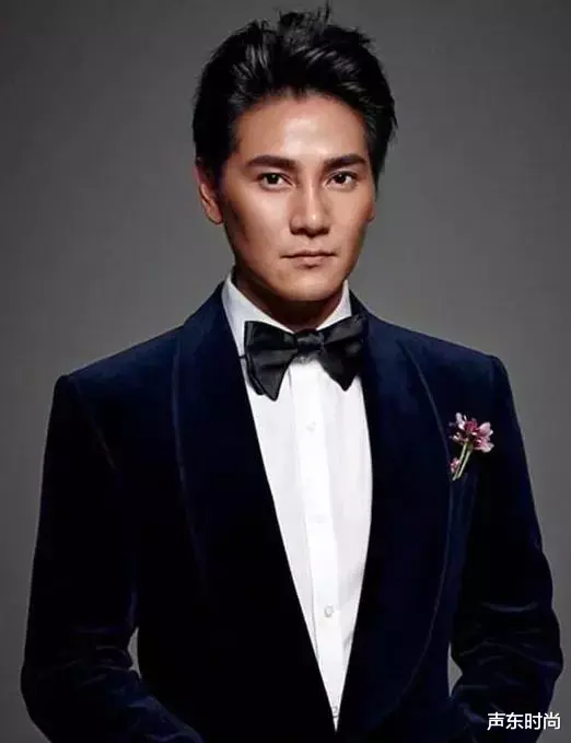 丁子峻|丁子峻：港圈百亿富二代，人称钻石太子爷，赵丽颖背后的男人