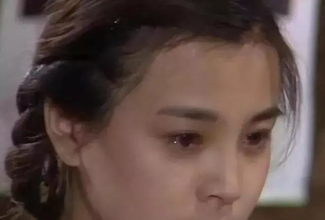 赵明明|“国民女神”赵明明：生下女儿惨遭丈夫抛弃，如今52岁却还是单身